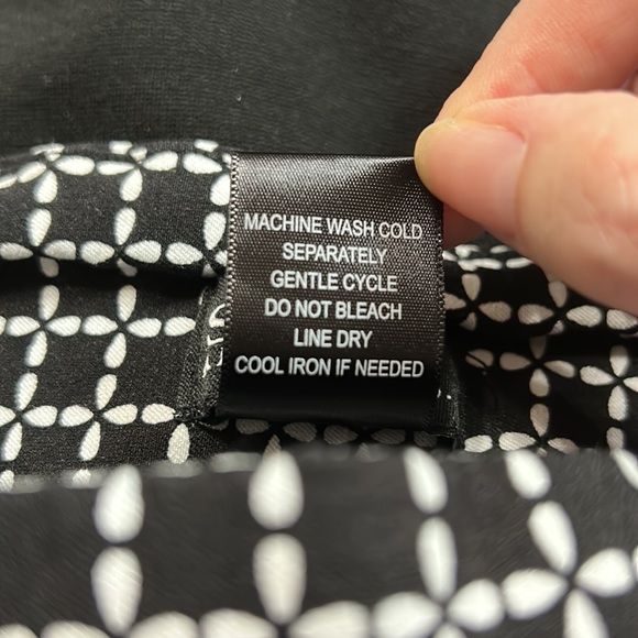 Soho Apparel Limited Black and White Leggings - Picture 4 of 4